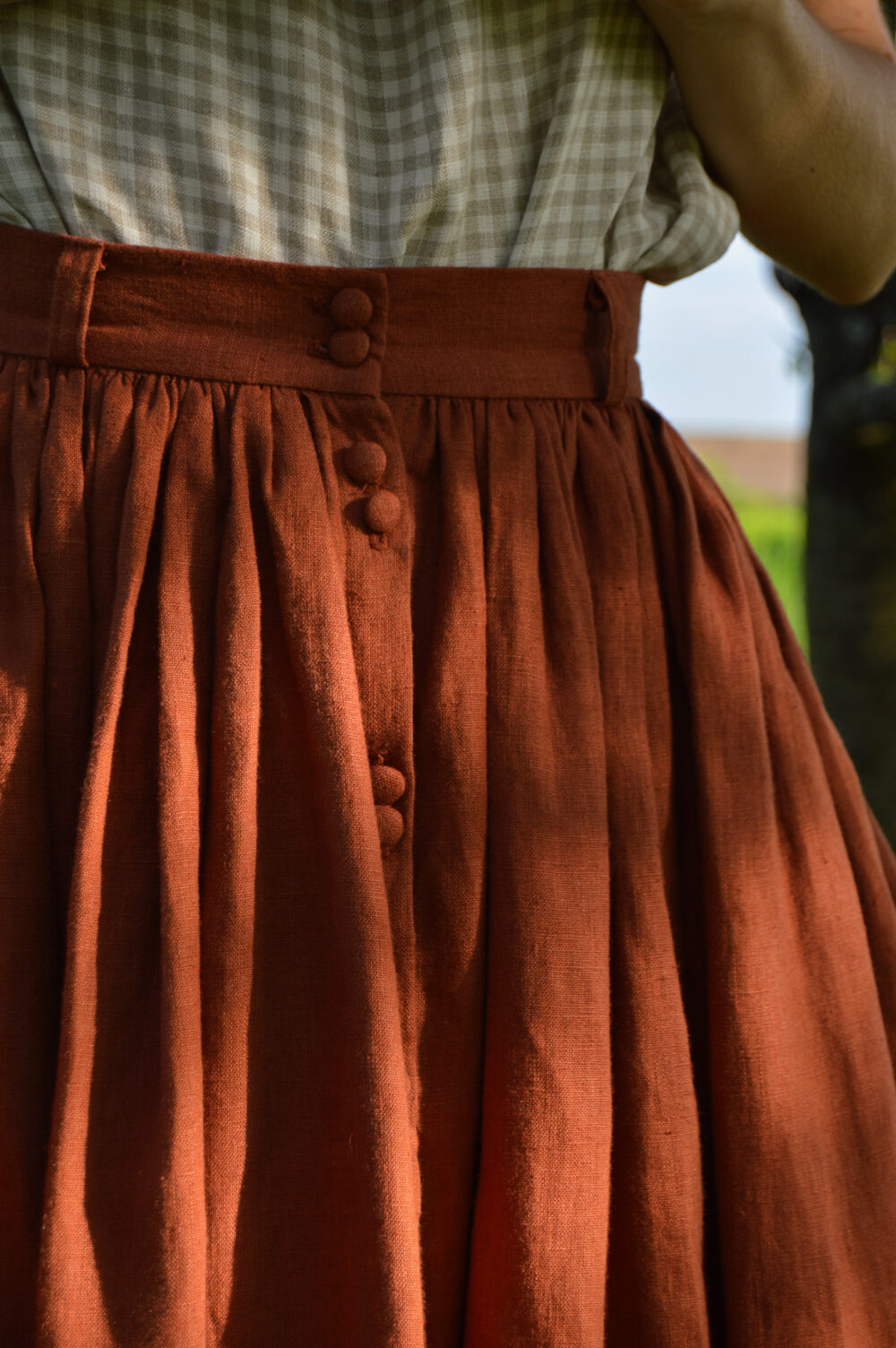 Violet Skirt in Rust Size: XS