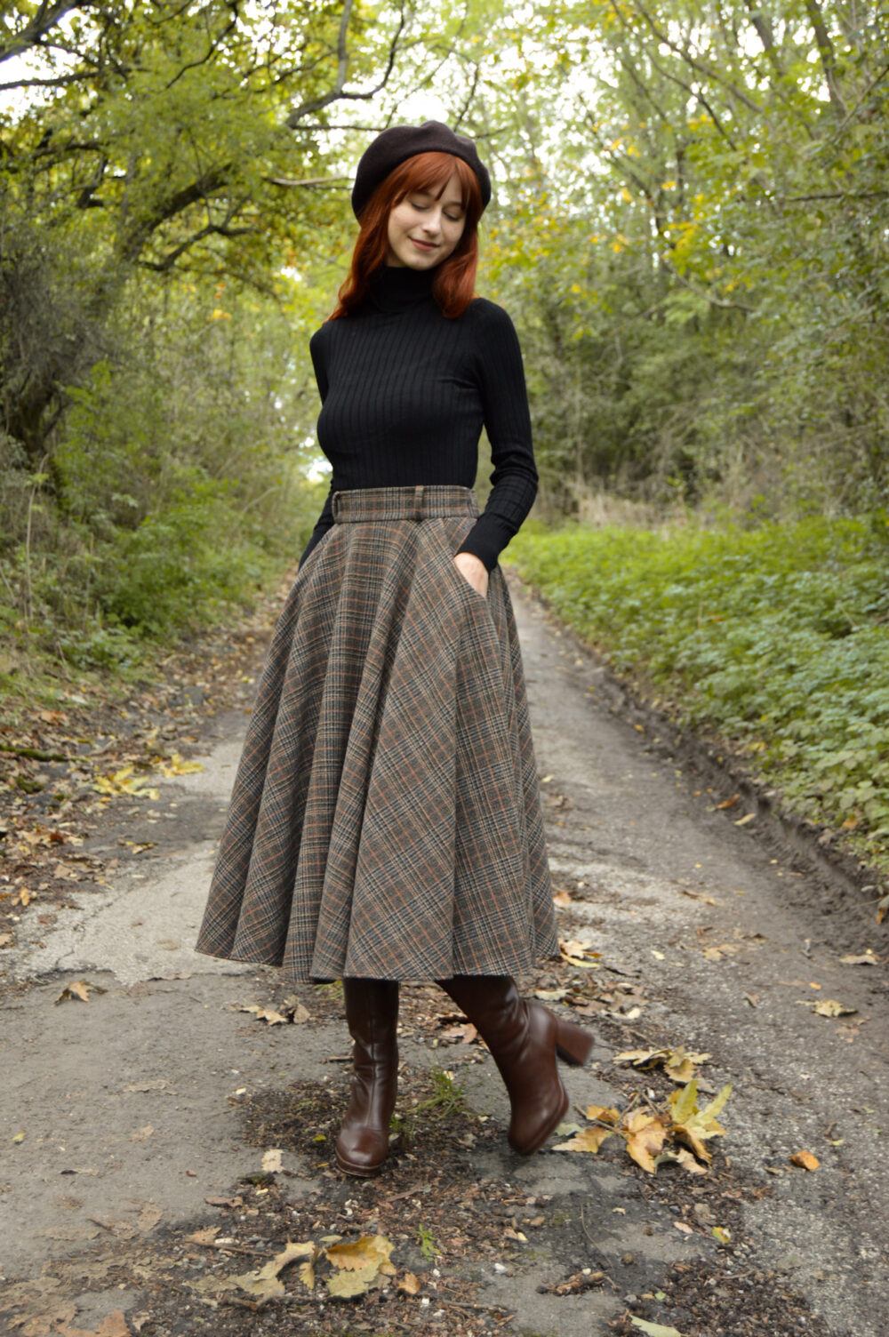 Beautiful warm wool Aurora skirt for colder seasons with pockets, belt loops, and an elastic waistband at the back.