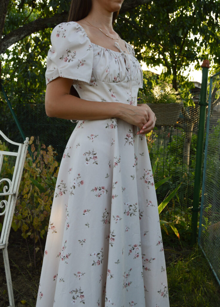 Francesca dress in Beige Flowers Cotton